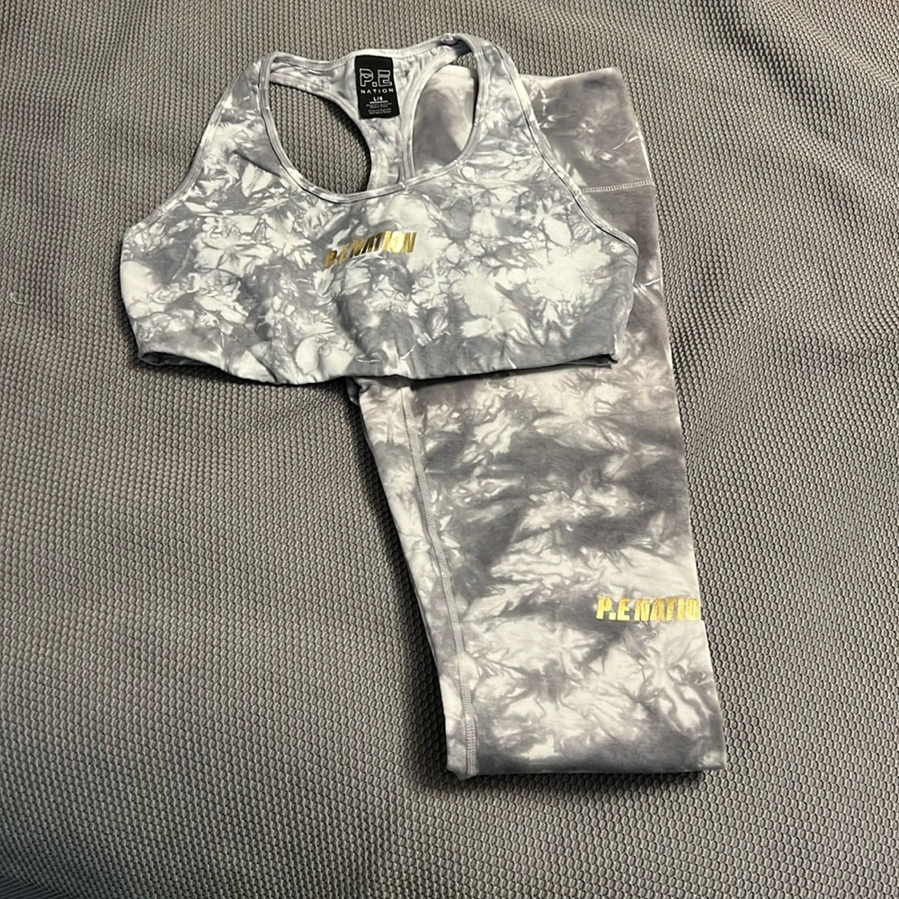 Marble PE Nation Workout Set